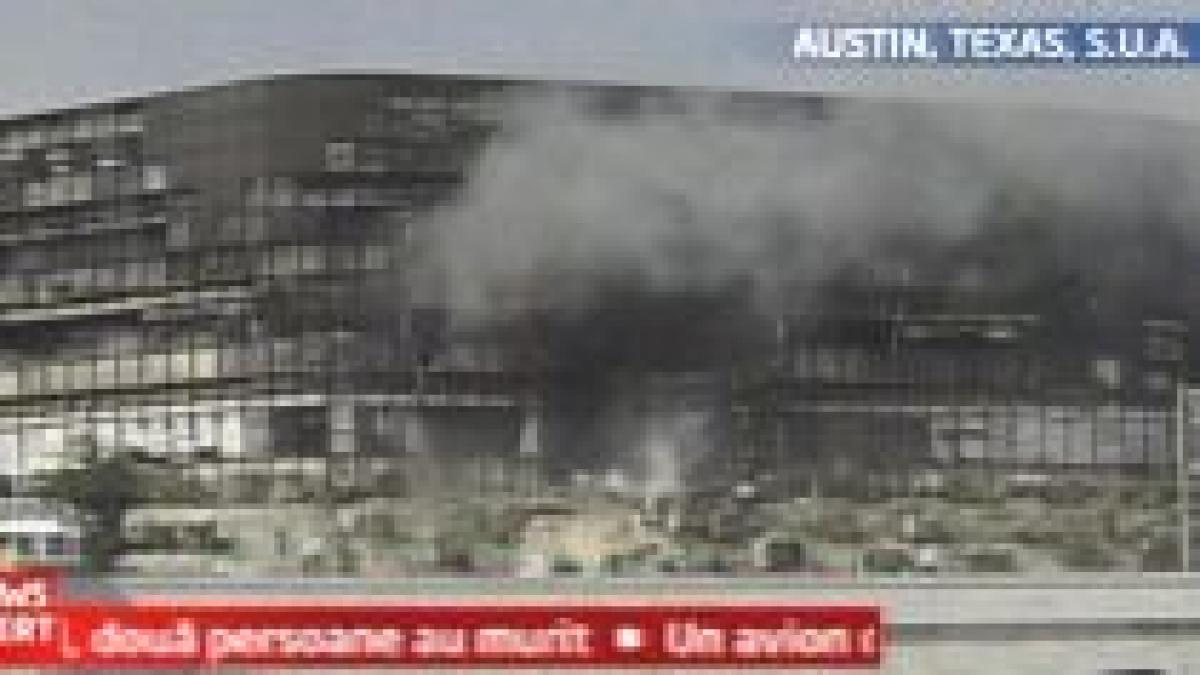 Un avion s-a prăbuşit peste o clădire din Austin, Texas. Actul ar putea fi intenţionat (VIDEO)