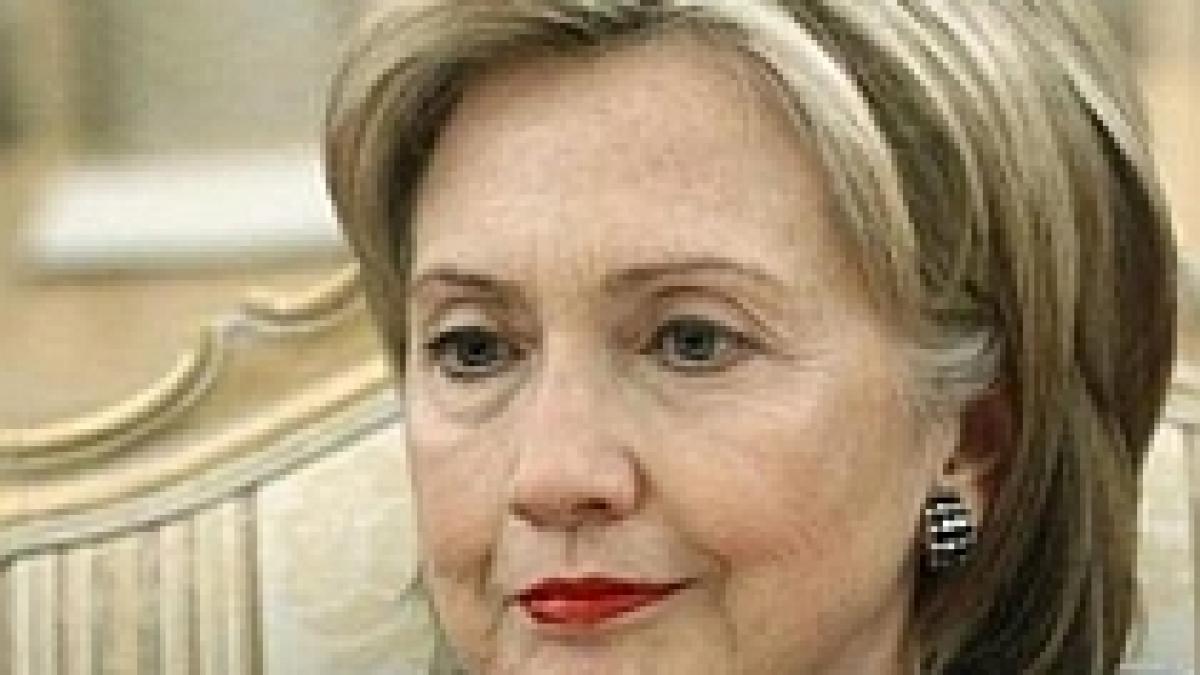 Hillary Clinton: NATO nu este o ameninţare pentru Rusia
