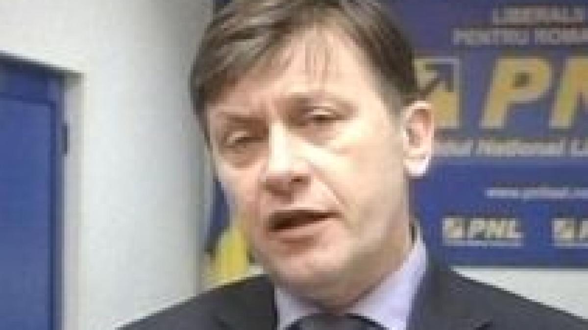 Crin Antonescu, despre un posibil partid al independenţilor: O făcătură (VIDEO)