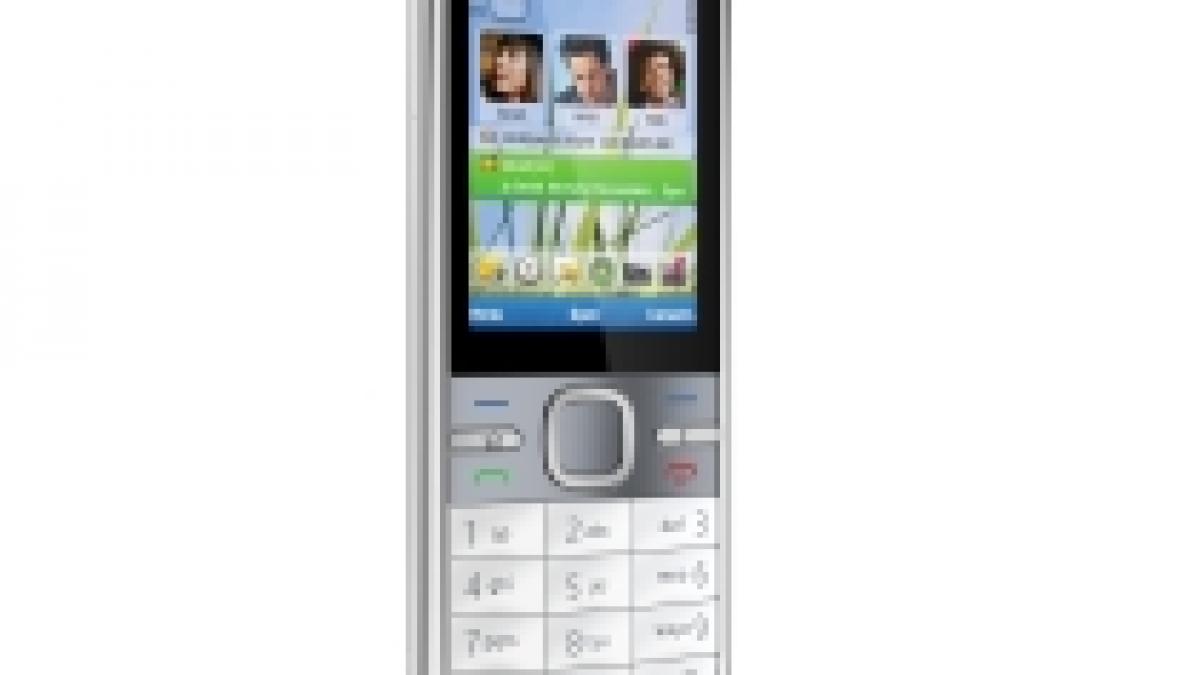 Nokia C5 - un nou smartphone, prezentat oficial (FOTO)