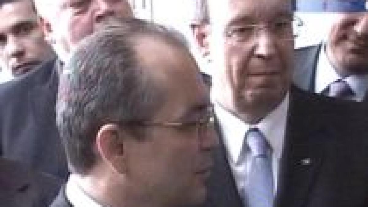 Boc îşi pierde răbdarea cu un jurnalist: "Nu faceţi dumneavoastră ordine" (VIDEO)