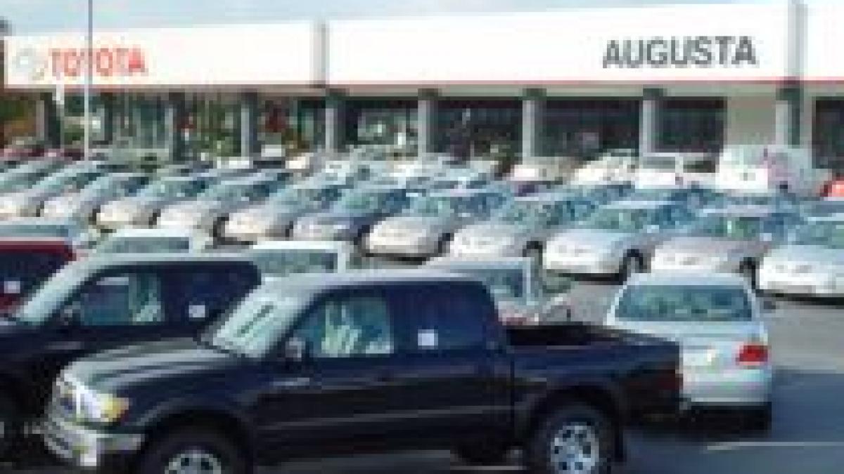 Anchetă: Reparaţiile oferite de Toyota pentru problemele la acceleraţie nu funcţionează
