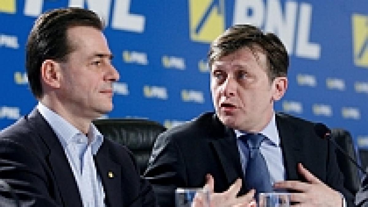 Antonescu: Orban vorbea la Congres către micuţa noastră oştire, eu vorbeam peste zid la ceilalţi
