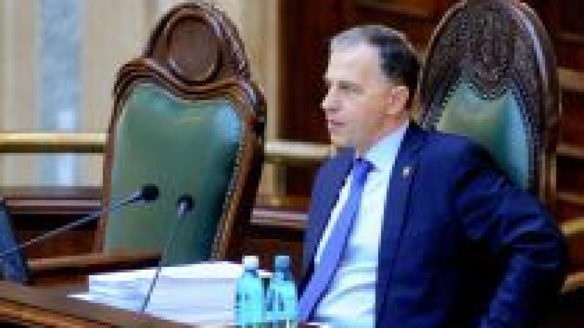 Schimbarea lui Geoană de la Senat încaieră Puterea şi Opoziţia. Lucrările şedinţei, încheiate
