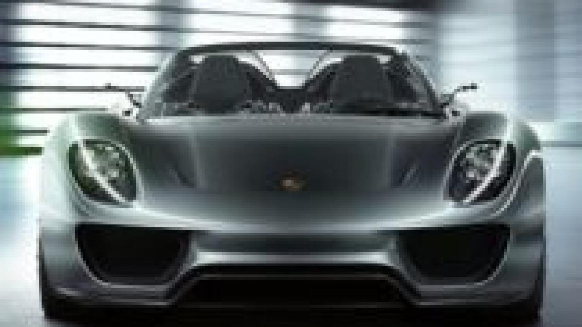 Porsche 918 Super Hybrid Spyder, un concept aproape de producţia în serie (FOTO)