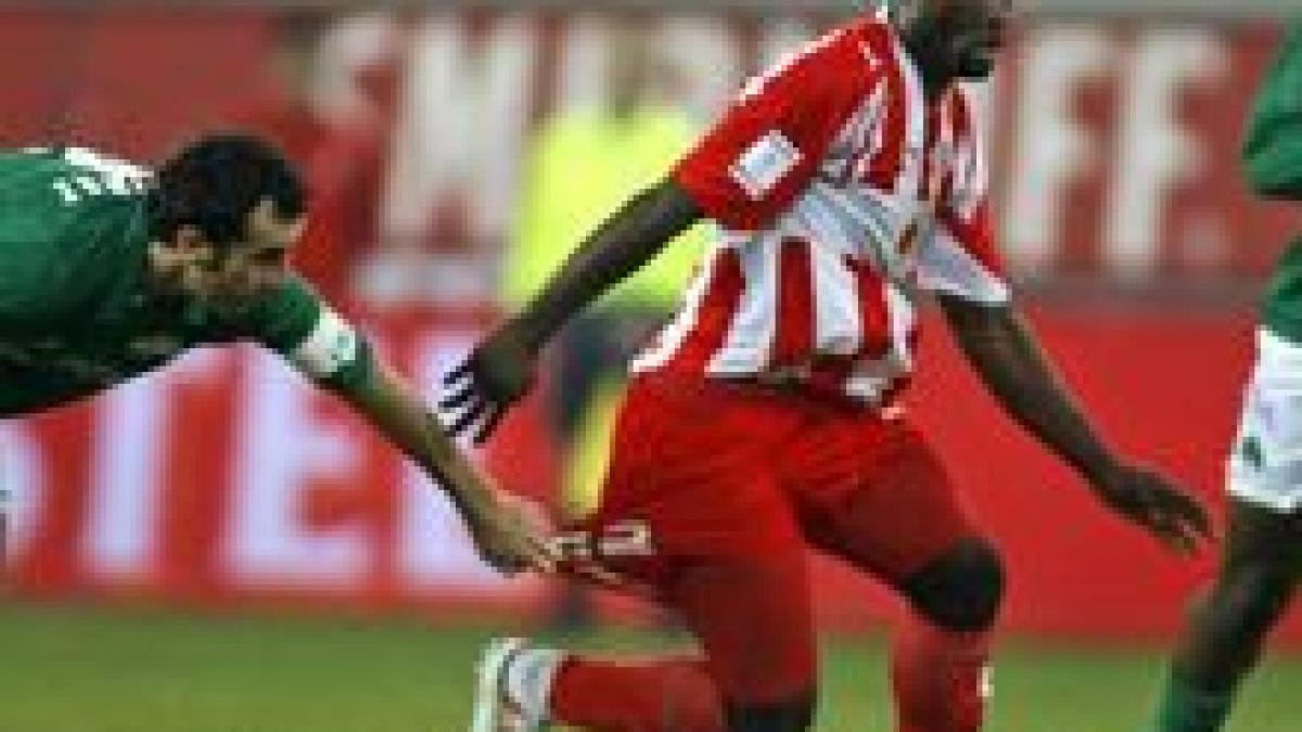 Olympiacos se împiedică în autogoluri şi nu reuşeşte să se apropie de lider în Grecia