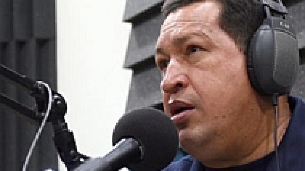 Chavez cere controlul internetului