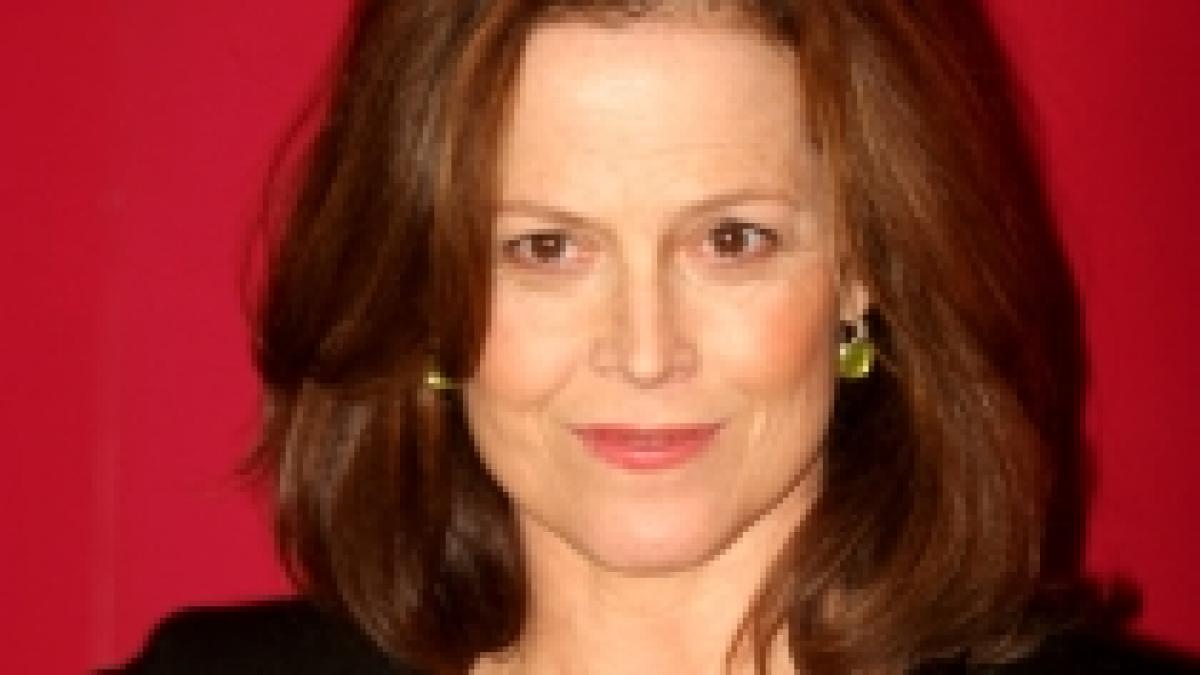 Sigourney Weaver şi Alicia Silverstone, în comedia horror ?Vamps?