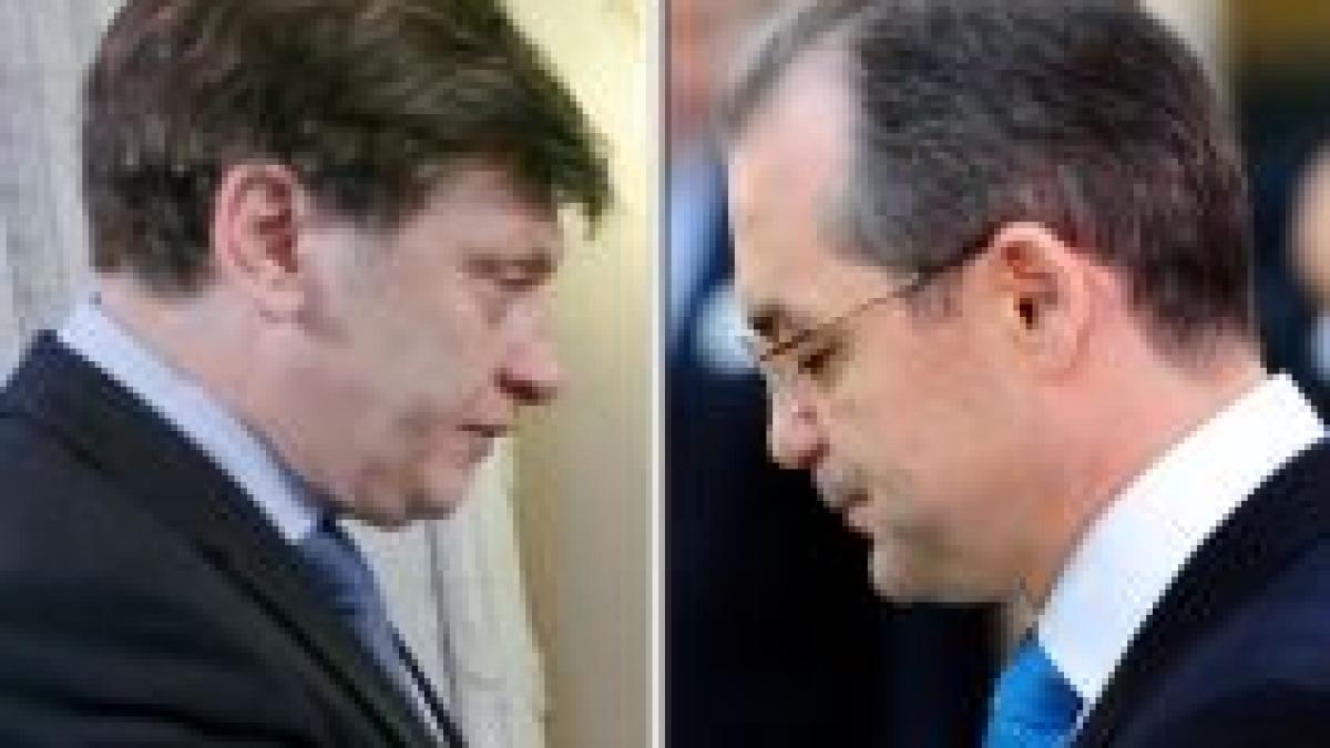 De la Constituţie la răfuieli. Antonescu: Daţi la rindea, tăiaţi lemne. Boc: Repar greşelile lui Tăriceanu