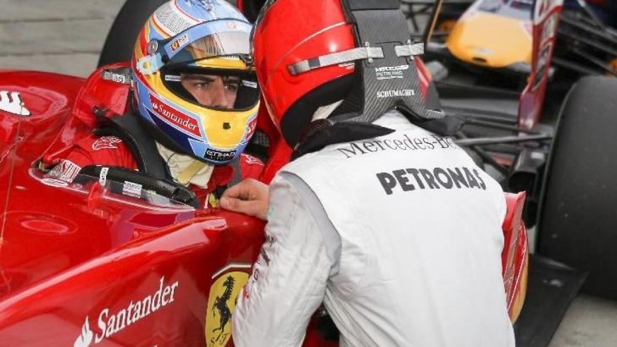 Michael Schumacher îi acuză pe Hamilton şi Alonso că l-au blocat în timpul calificărilor