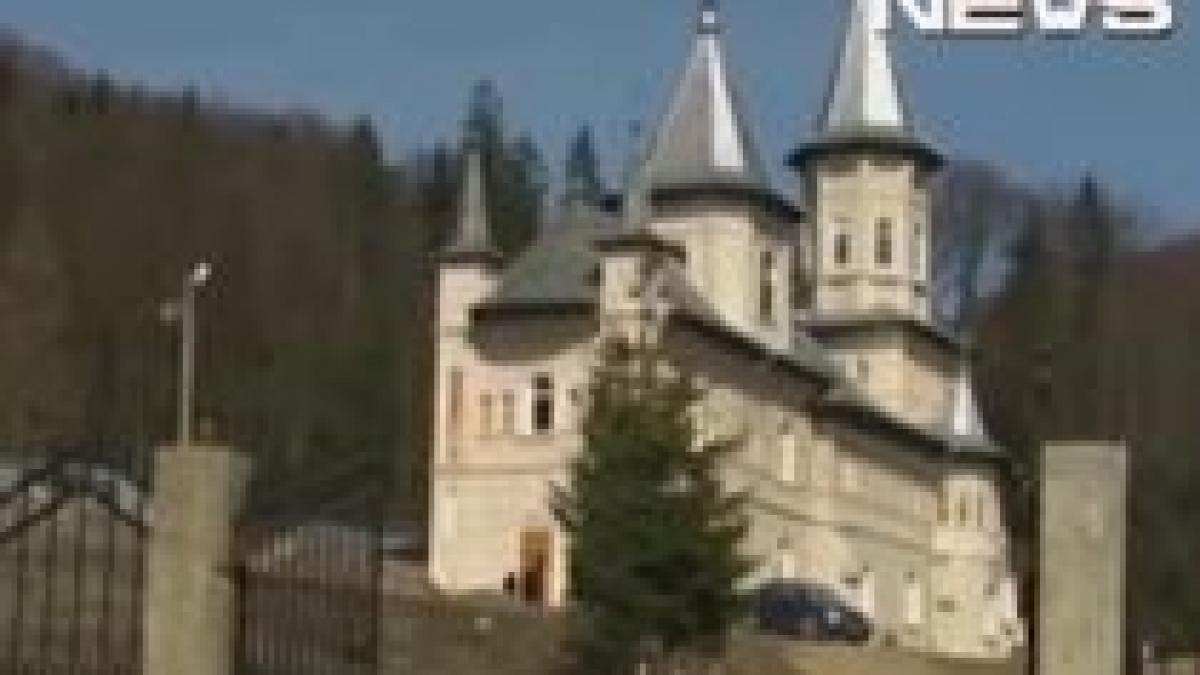 Paştele la mânăstire:  Schitul Nechit din judeţul Neamţ, deschis turiştilor (VIDEO)