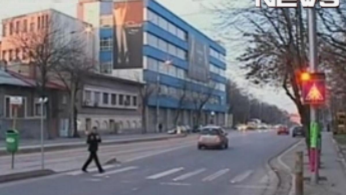 Bucureştenii vor avea treceri de pietoni cu semnale vizuale alimentate de la soare (VIDEO)