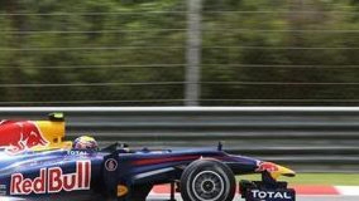 Webber stăpâneşte ploaia în Malaysia şi obţine al treilea pole position pentru Red Bull în acest sezon