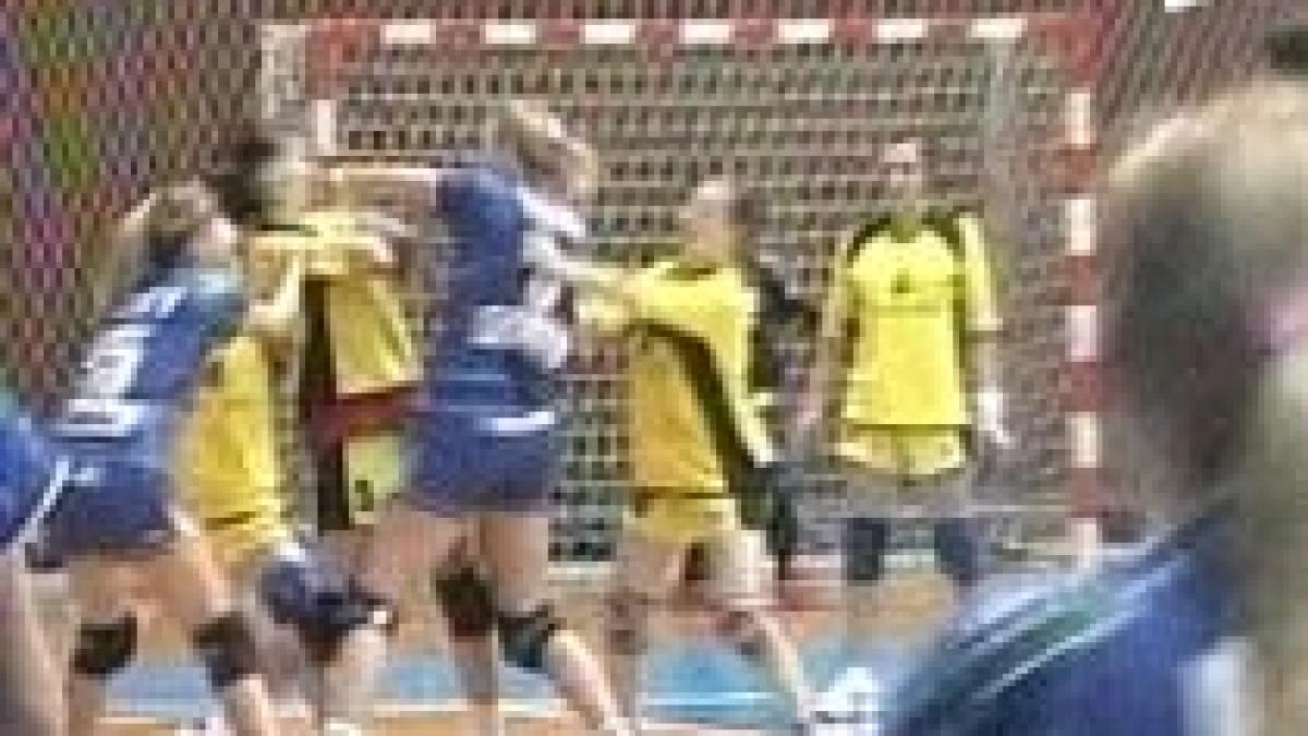 Târgu Mureş. Meci de handbal feminin transformat în unul de K1. Fetele s-au luat la bătaie pe teren (VIDEO)