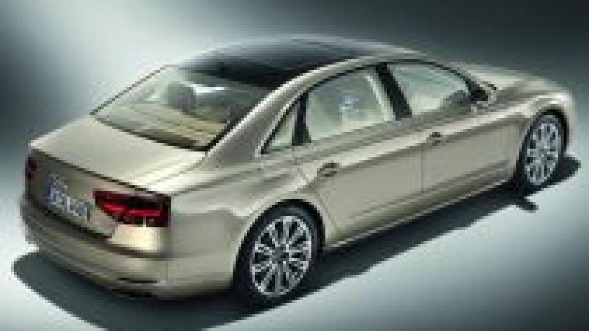 Audi A8 L, anunţat oficial. Automobilul de lux vine cu un propulsor W12 (FOTO)