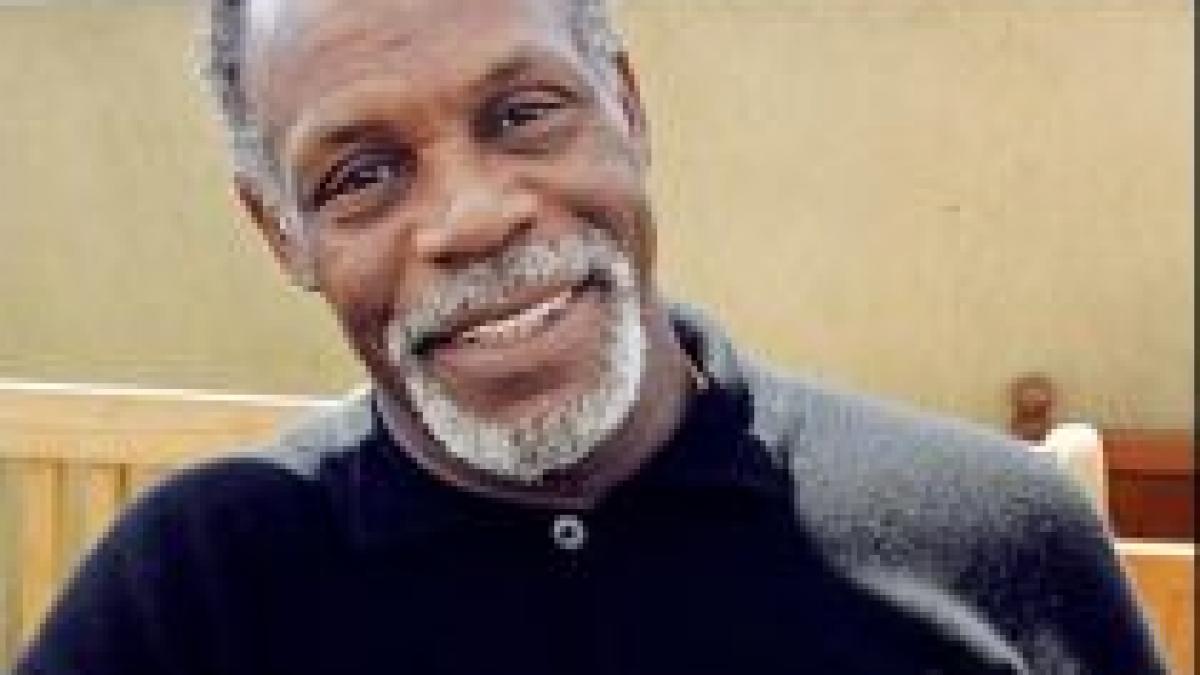 Actorul Danny Glover, reţinut de poliţie în timpul unui protest al angajaţilor unei companii