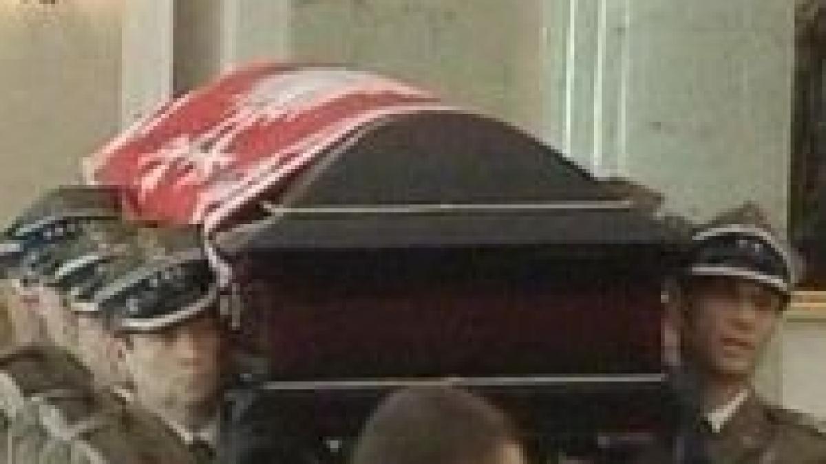 Funeraliile preşedintelui polonez nu se amână, în ciuda norului de cenuşă vulcanică