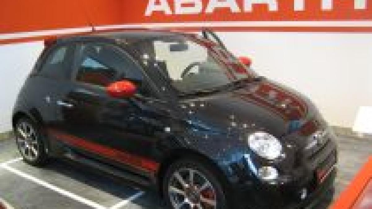 Automobilele sport Abarth, acum şi în România: Maşini tunate de la 16.000 de euro (VIDEO)