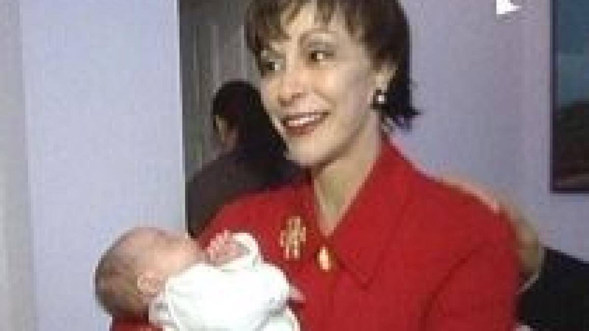 Traian Băsescu îl va boteza pe Prinţul Carol Ferdinand, fiul Prinţului Paul şi al Prinţesei Lia (VIDEO)