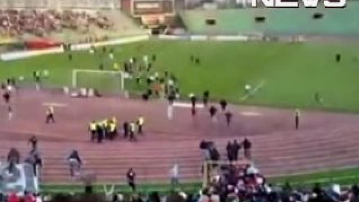 Violenţe în Bosnia, la un meci de campionat (VIDEO)