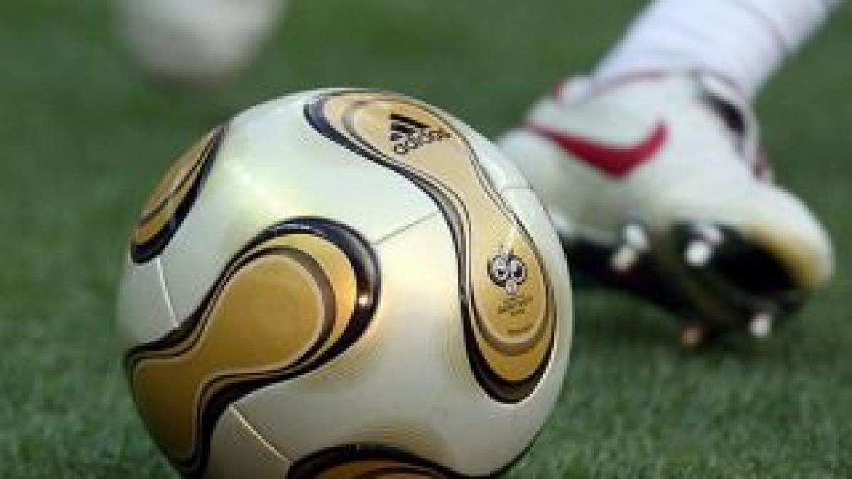 Cinci cluburi din prima ligă greacă de fotbal, suspectate în scandalul meciurilor aranjate