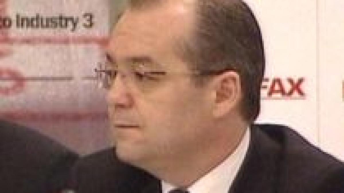 Emil Boc înfiinţează un grup interministerial pentru construirea maşinii electrice (VIDEO)