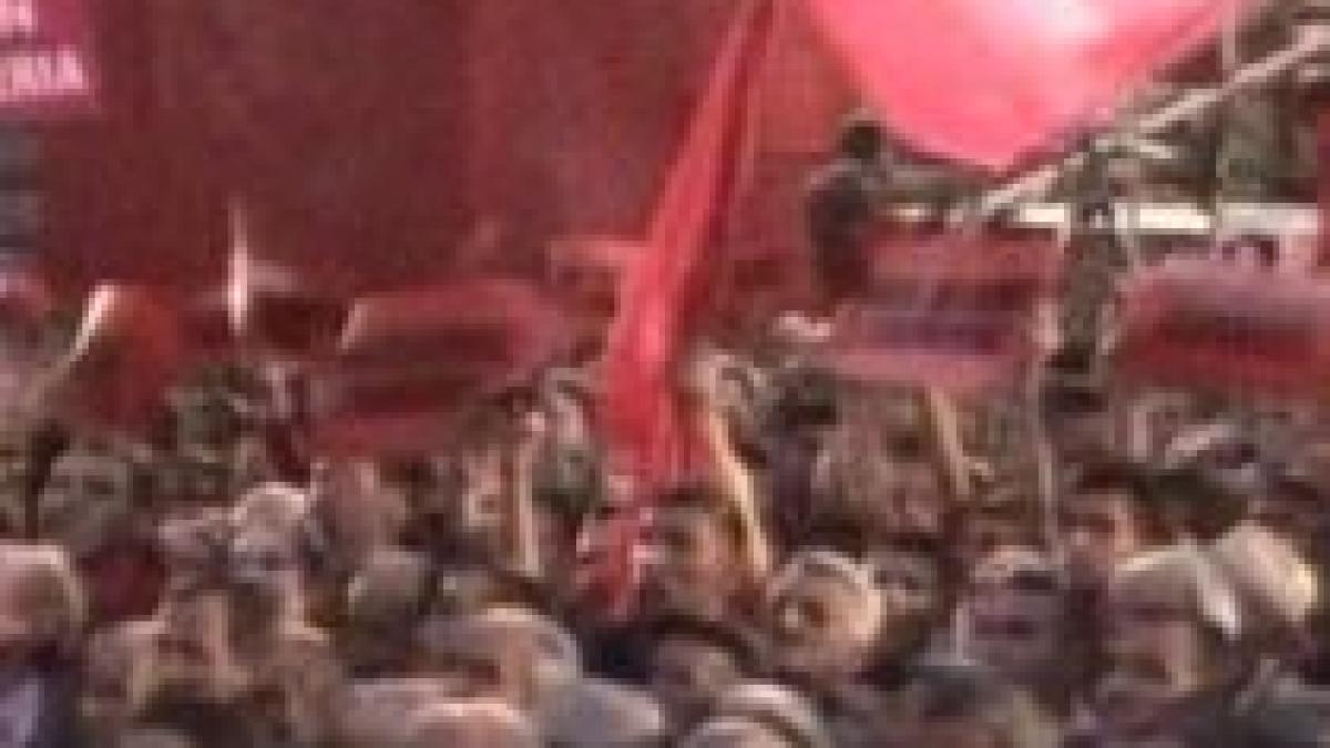 Protest în Albania: Zeci de mii de oameni cer renumărarea voturilor de la ultimele alegeri (VIDEO)