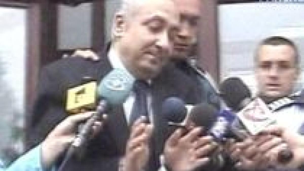 Fostul diplomat Silviu Ionescu, reţinut pentru 24 de ore cu propunerea de arestare preventivă - VIDEO