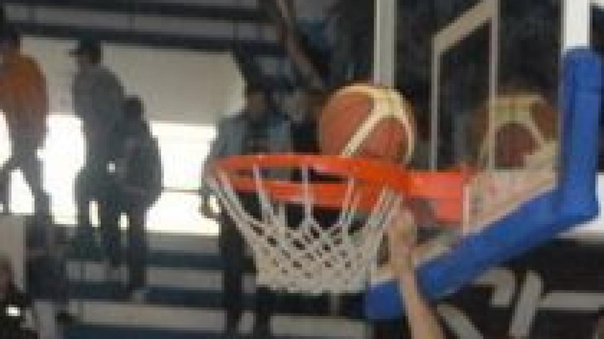 O nouă tragedie în sport. Antrenorul echipei de baschet Bega Timişoara a murit după un meci