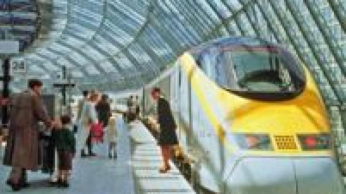 Circulaţia trenurilor Eurostar a fost întreruptă câteva ore din cauza unei alerte de incendiu