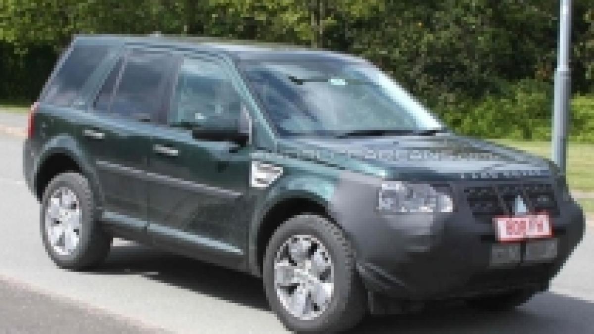 Land Rover Freelander 2 cu facelift, în primele fotografii spion (FOTO)