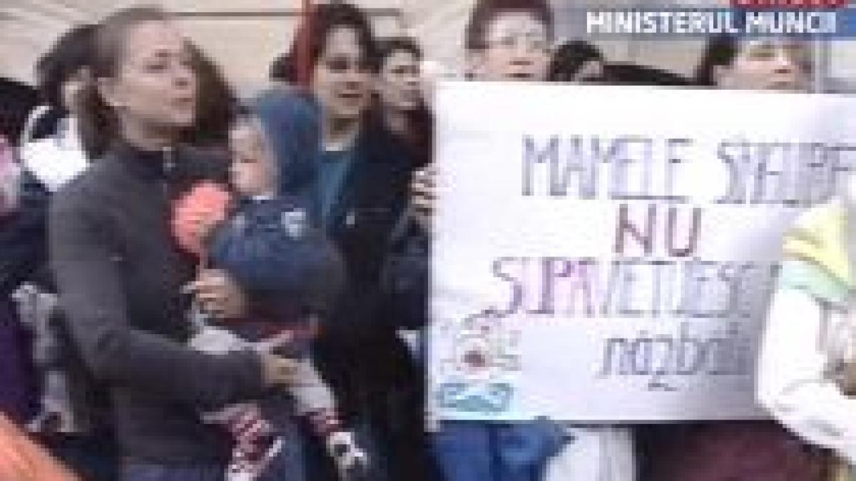 Mamele protestează luni cu pamperşi la Ministerul Muncii