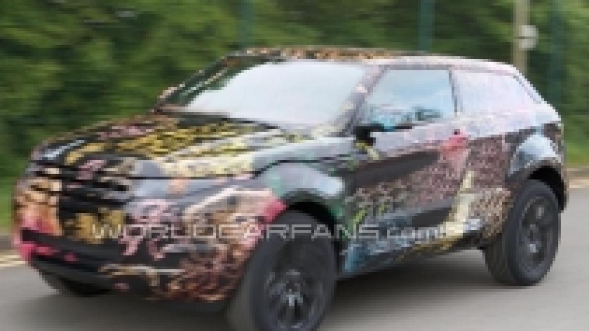 Land Rover LRX, un nou SUV compact cu trei uşi, surprins la teste în fotografii spion - FOTO