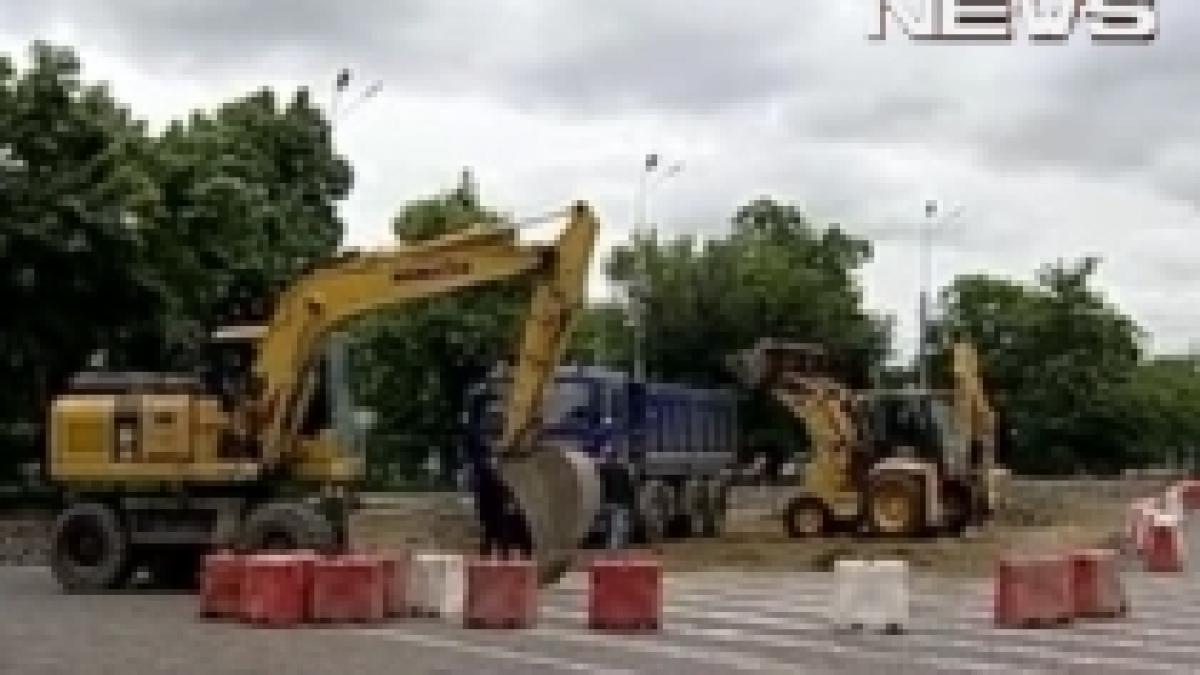 Primăria Capitalei repară din nou piatra cubică de pe bulevardul Aviatorilor. Şoferii îşi doresc asfalt