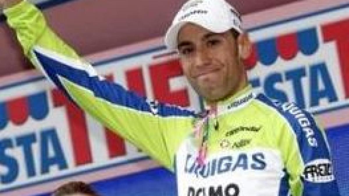 Nibali câştigă etapa a 14-a în Giro d'Italia. Arroyo, noul tricou roz