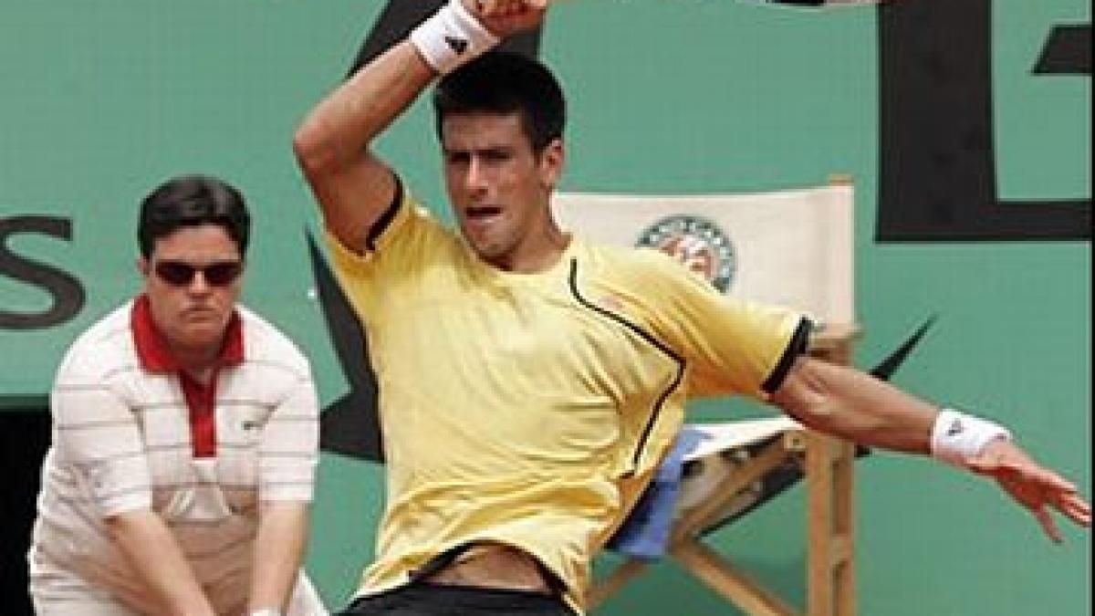 Djokovic susţine că "tehnologia Hawk-Eye nu îşi are rostul" la Paris, deşi arbitrul a luat o decizie "incredibilă"