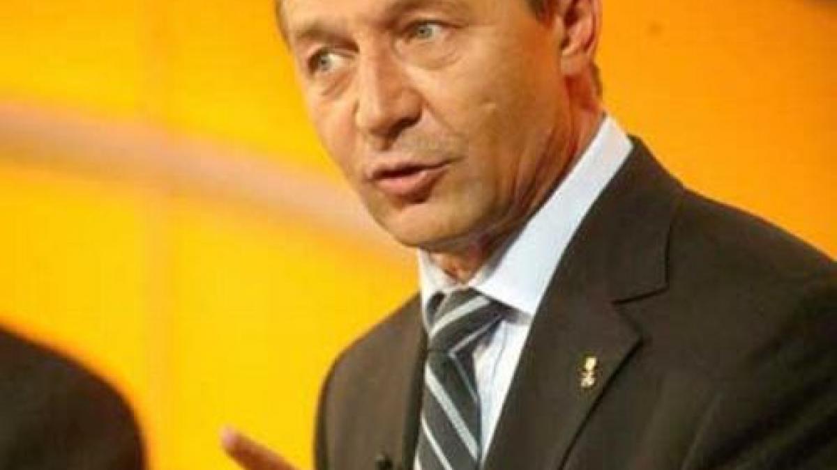 Băsescu, judecătorilor CC: În curând veţi avea de luat decizii importante pentru ieşirea din criză