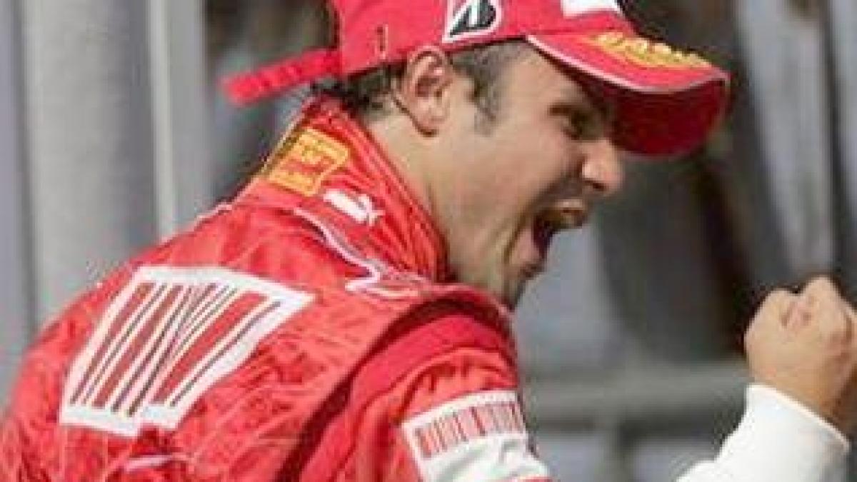 Ferrari i-a prelungit contractul lui Felipe Massa până în 2012