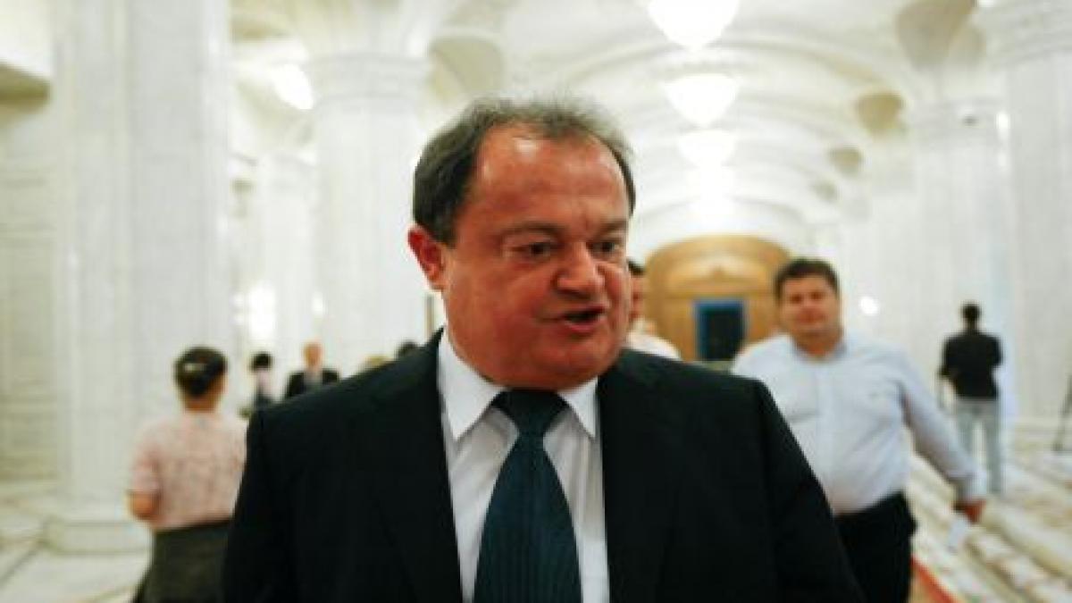 Blaga, scăpat de o grijă: Firma ginerelui renunţă la contractul cu statul 