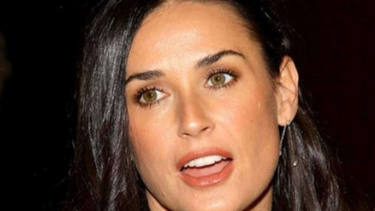 Demi Moore, plătită cu două milioane de dolari pentru a-şi publica memoriile