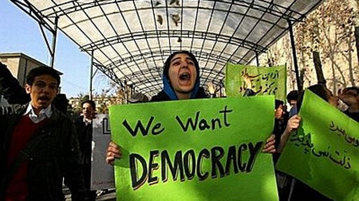 Iran: Mişcarea de opoziţie anulează demonstraţiile aniversare de protest 