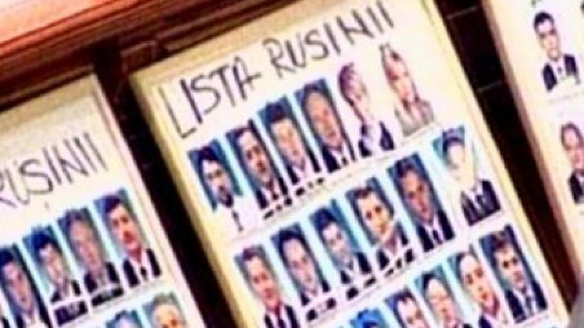 PNL Sibiu va afişa un "panou al ruşinii" cu pozele parlamentarilor care nu au votat pentru moţiune 