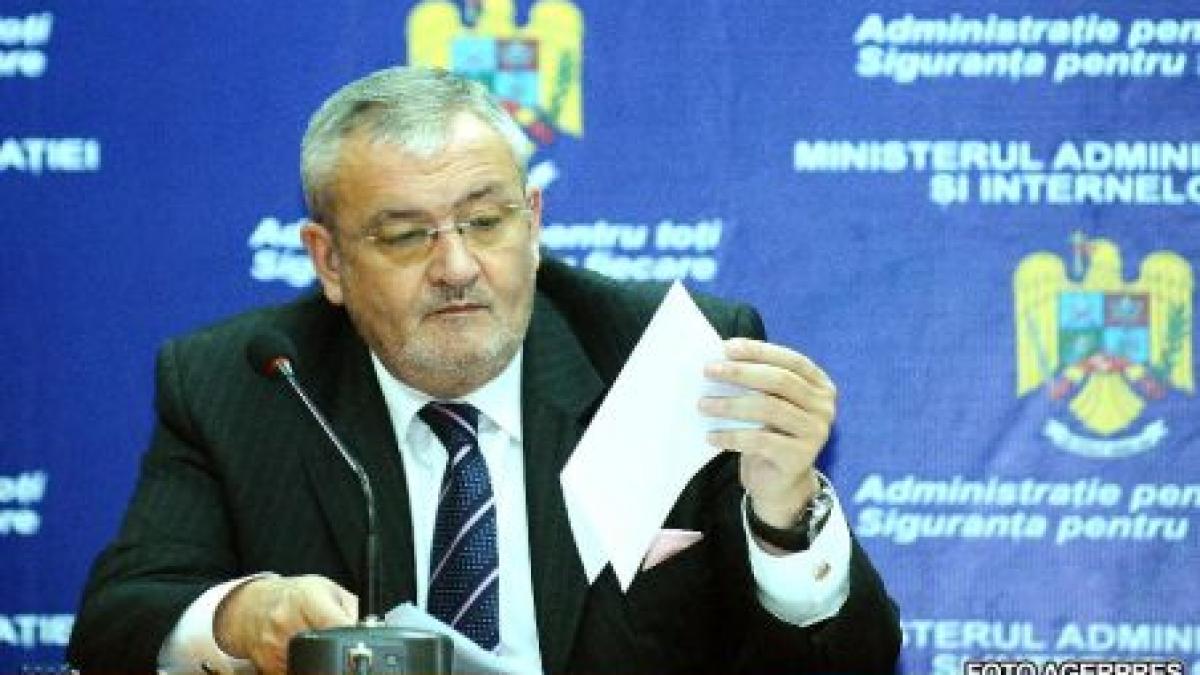 Vlădescu: Minimum 100.000 de bugetari vor fi disponibilizaţi pentru a respecta acordul cu FMI