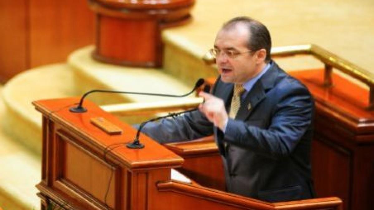 Vot la Cameră: Guvernul Boc va putea emite ordonanţe pe perioada vacanţei parlamentare