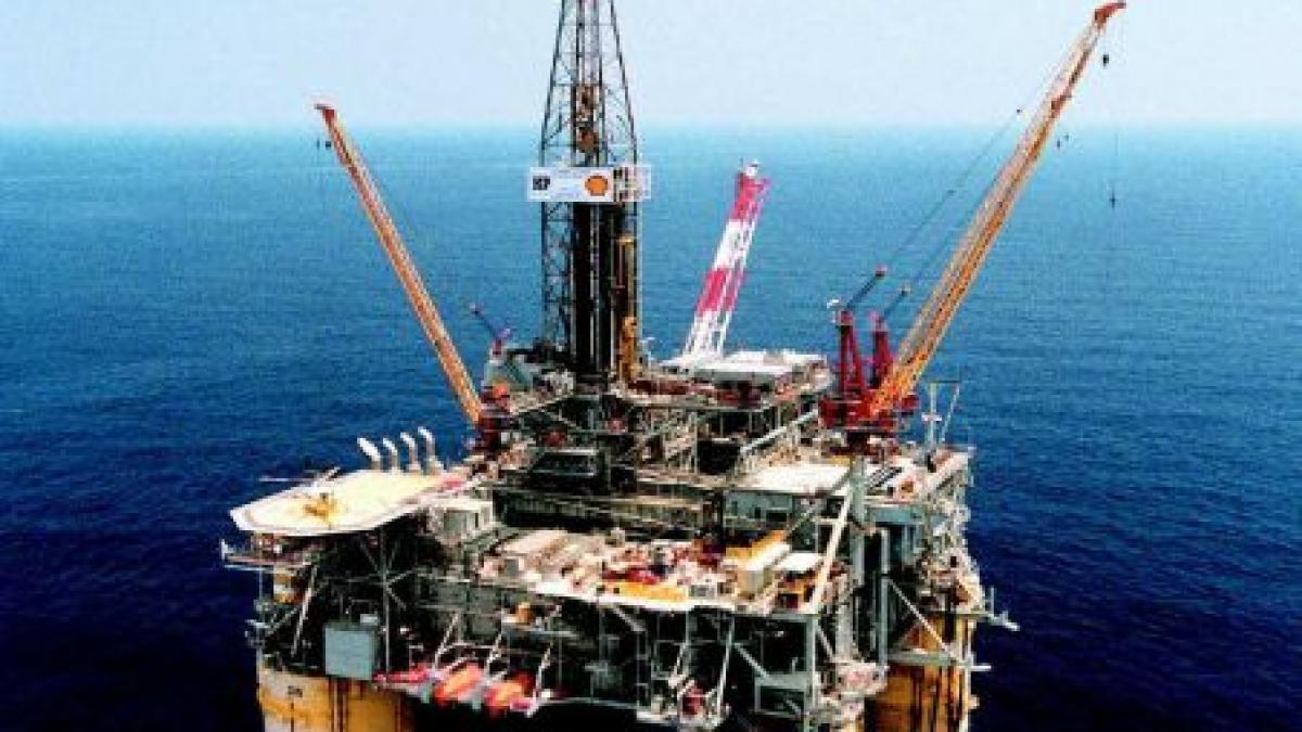 Decizia lui Obama de a suspenda forajele petroliere maritime anulată de un judecător federal