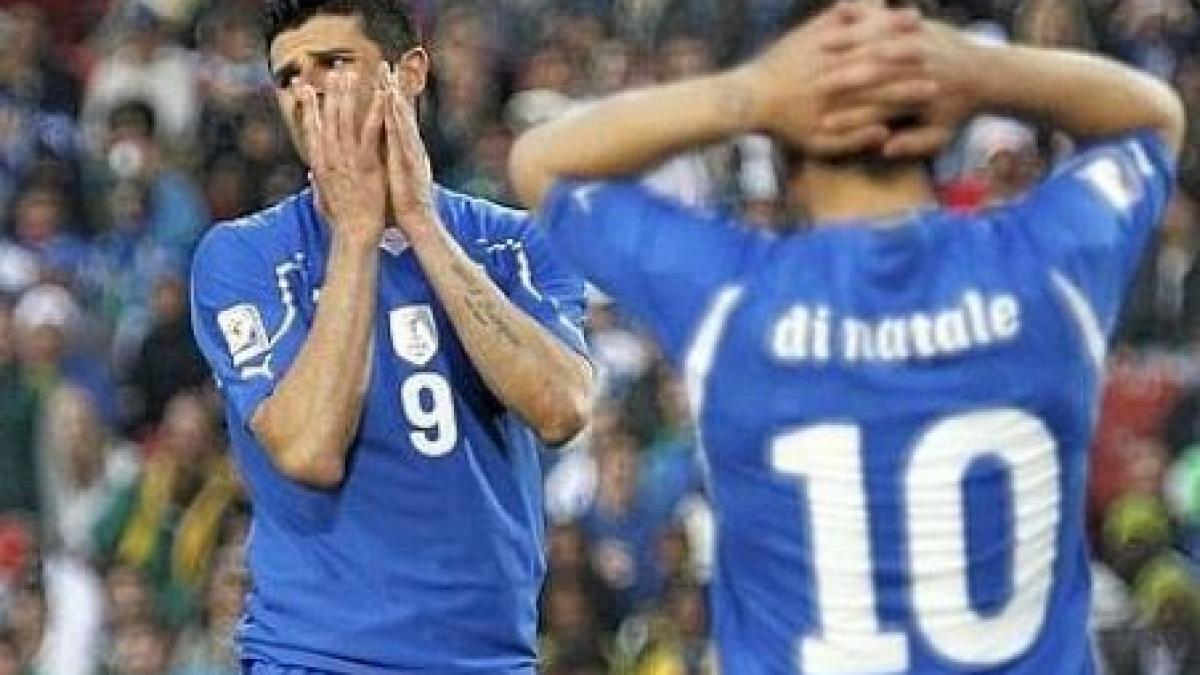 Campioana mondială în genunchi: Slovacia învinge Italia cu 3-2 şi merge în optimi cu Paraguay