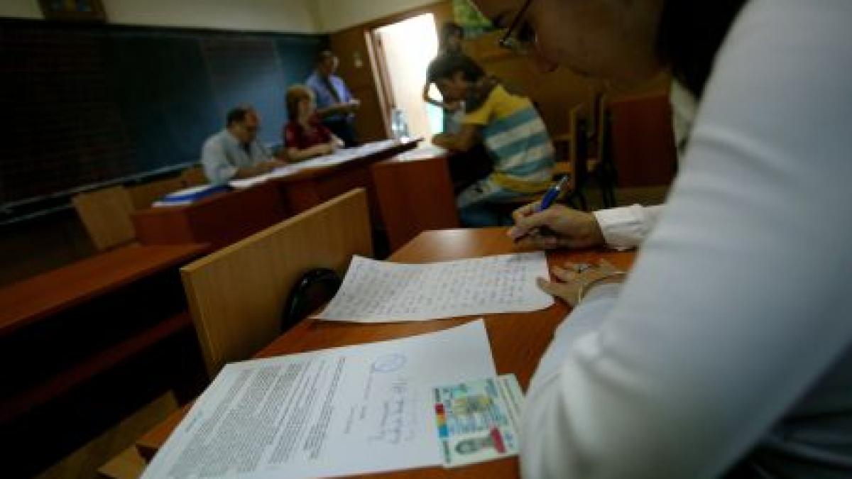 Au început probele scrise la BAC. Vezi subiectele şi baremul la română