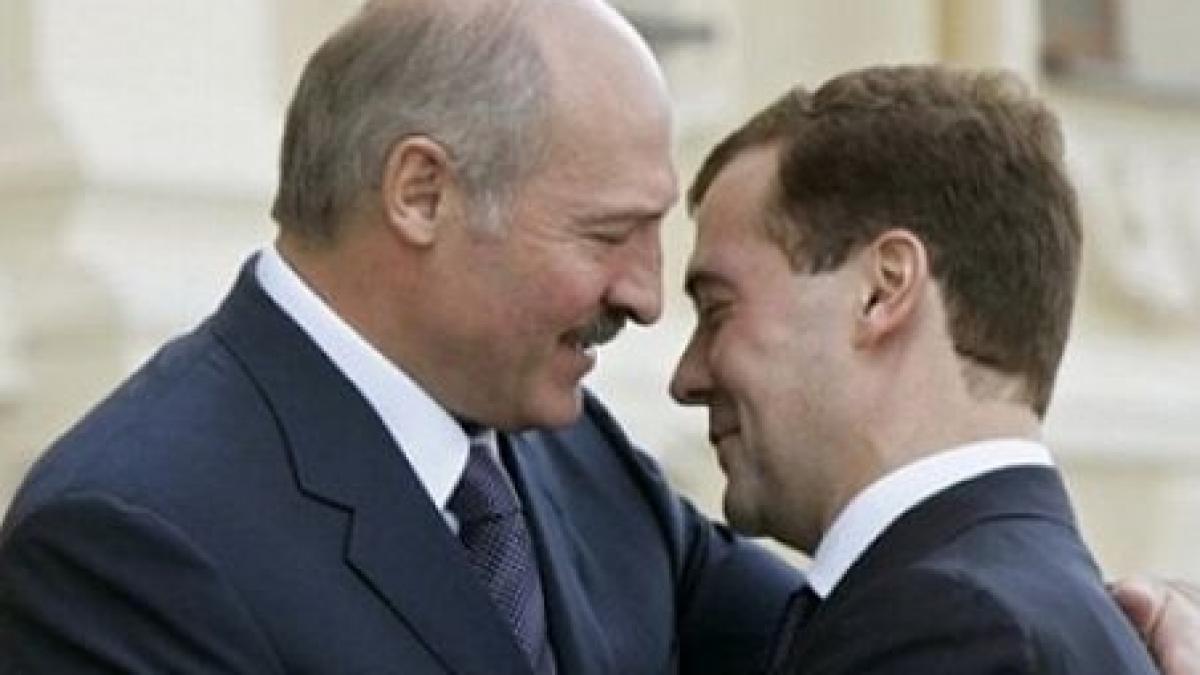 Lukaşenko se înţelege cu Medvedev, dar nu şi cu  Putin