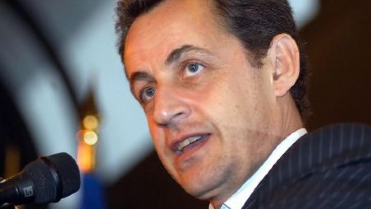 FIFA îl somează pe Sarkozy să nu se mai amestece în probleme Federaţiei de fotbal