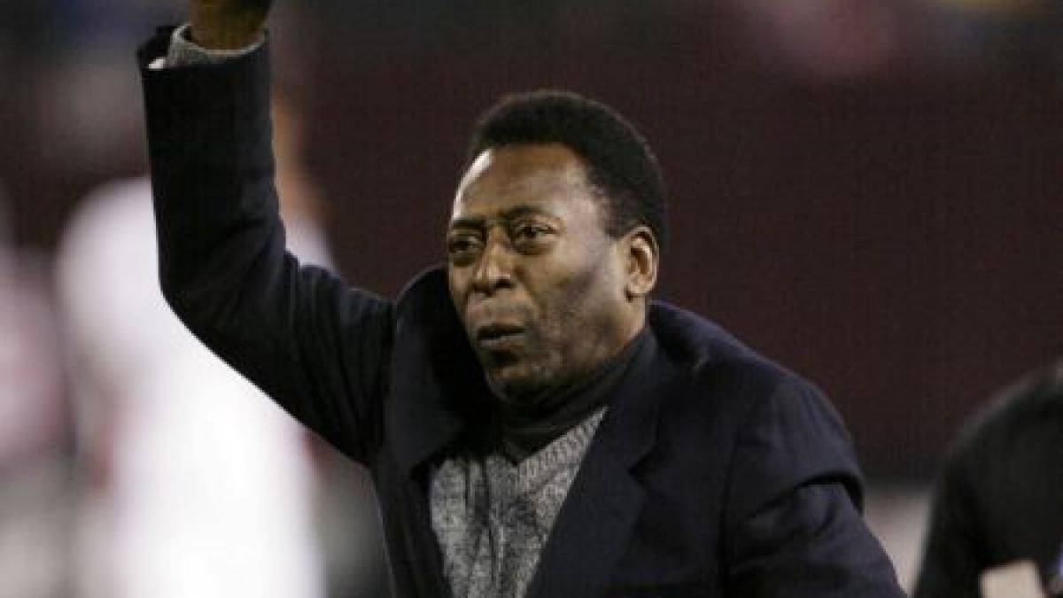 Pele continuă războiul cu Maradona şi îl critică pe selecţionerul Dunga